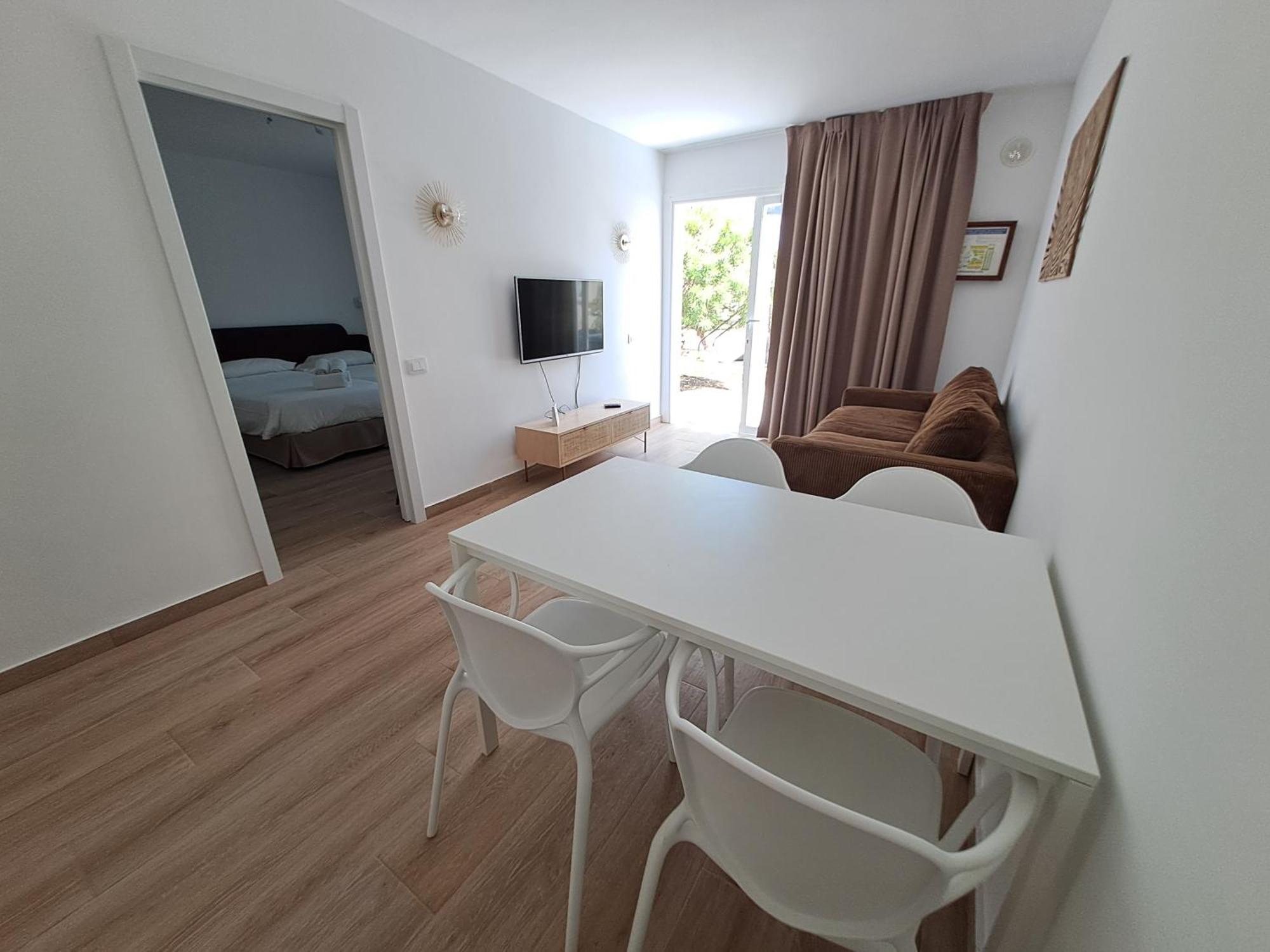 Homeforguest Apartamento Alisios 1 Con Piscina En Корралехо Екстер'єр фото